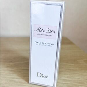 Miss Dior Blooming Bouquet Roller Perfume Eau de Toilette 20ml